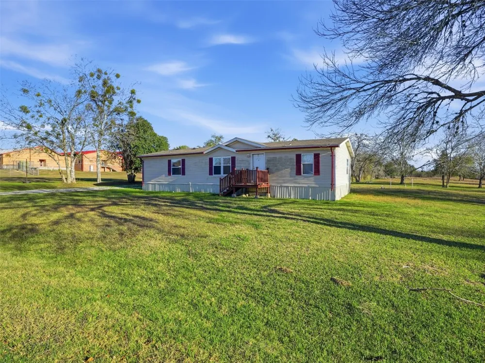 1123 Dunn Street Yoakum, TX 77995