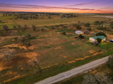5 Oak Creek Drive
