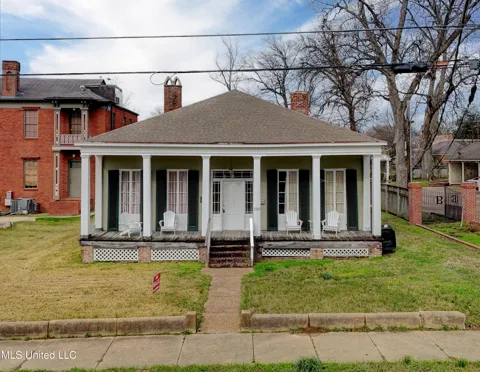 1115 Grove Street