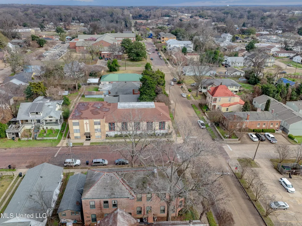 1115 Grove Street Vicksburg, MS 39183