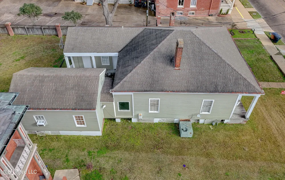 1115 Grove Street Vicksburg, MS 39183