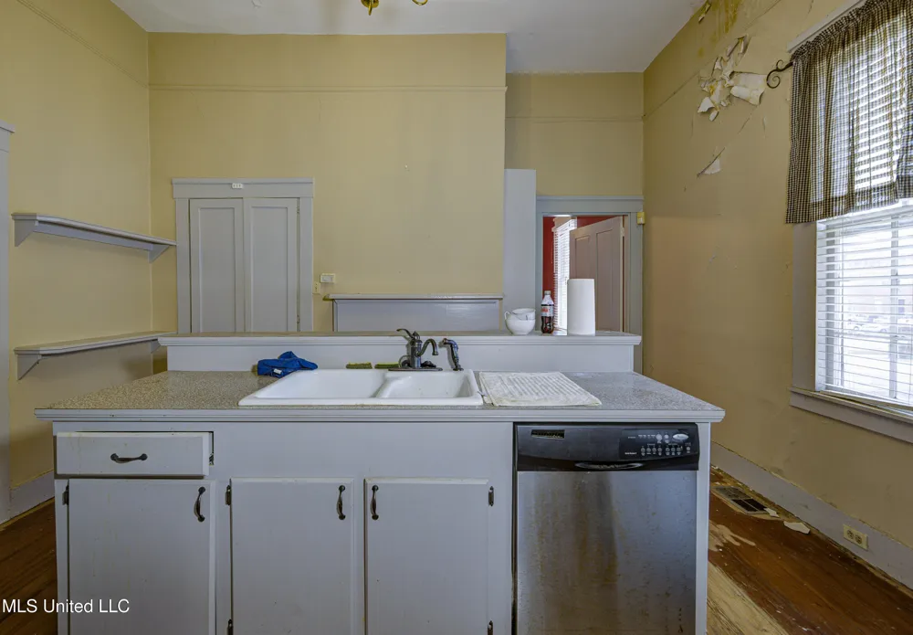 1115 Grove Street Vicksburg, MS 39183