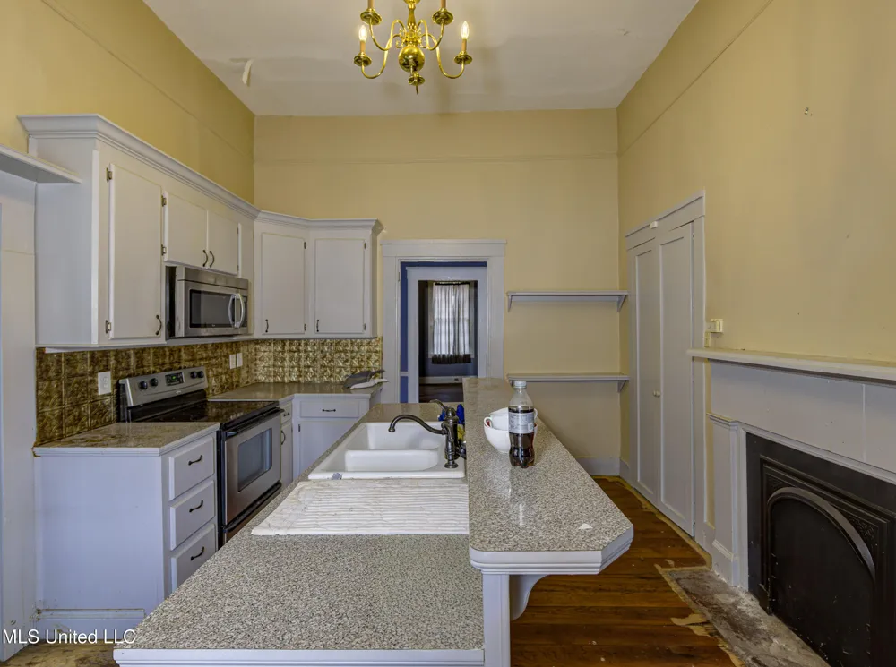 1115 Grove Street Vicksburg, MS 39183
