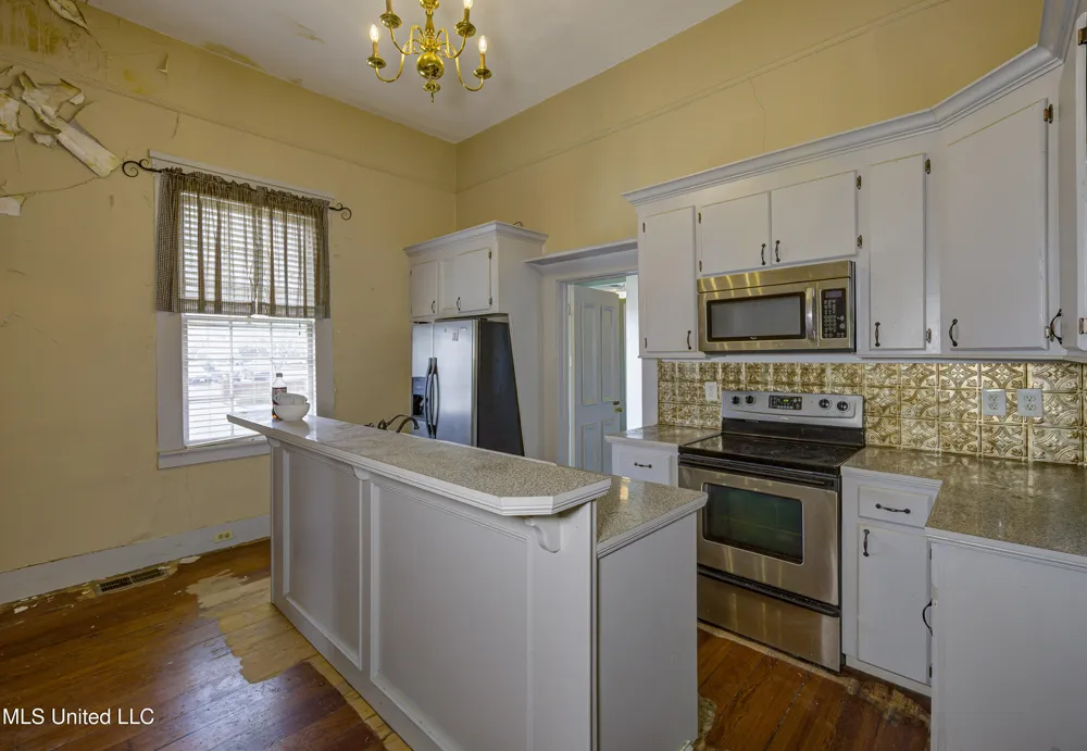 1115 Grove Street Vicksburg, MS 39183