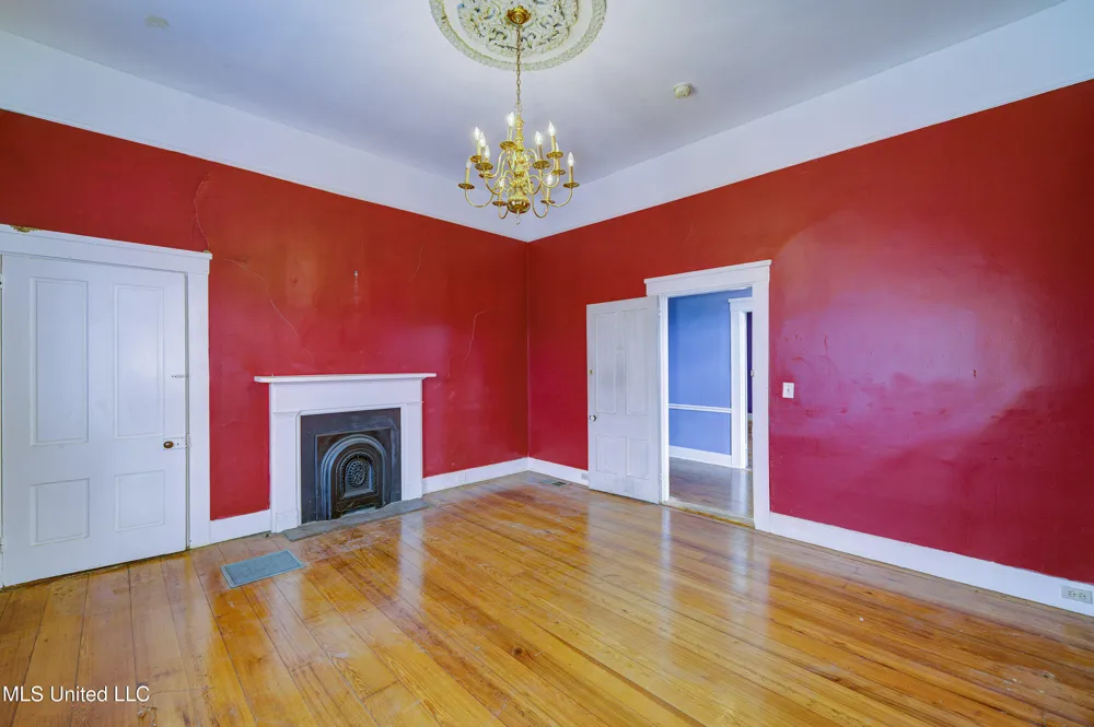 1115 Grove Street Vicksburg, MS 39183