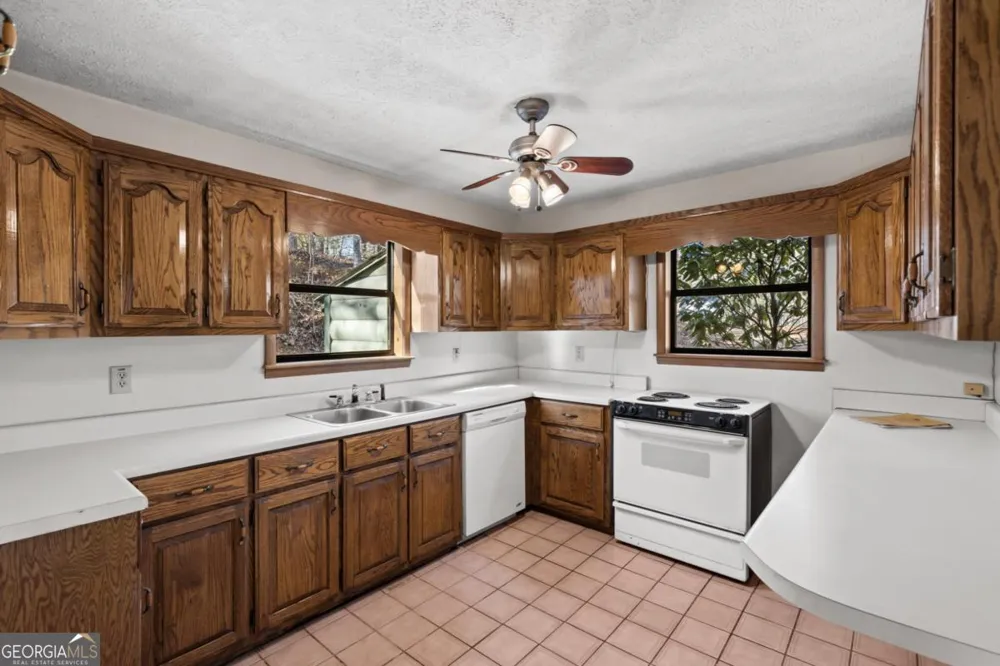 1140 Knollwood RD Mineral Bluff, GA 30559