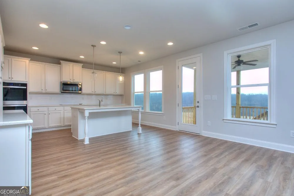 132 Classic Overlook Homer, GA 30547