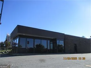 3620 Riverside Drive