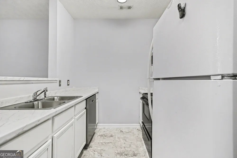 6109 Camden Forrest DR Riverdale, GA 30296