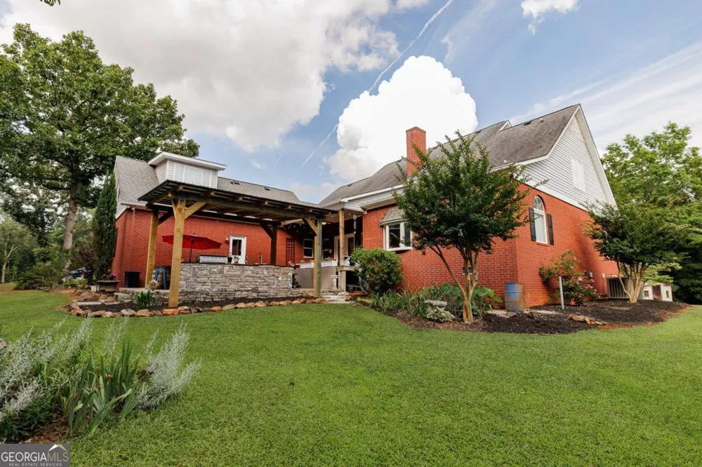 706 Sam Bruce RD Royston, GA 30662