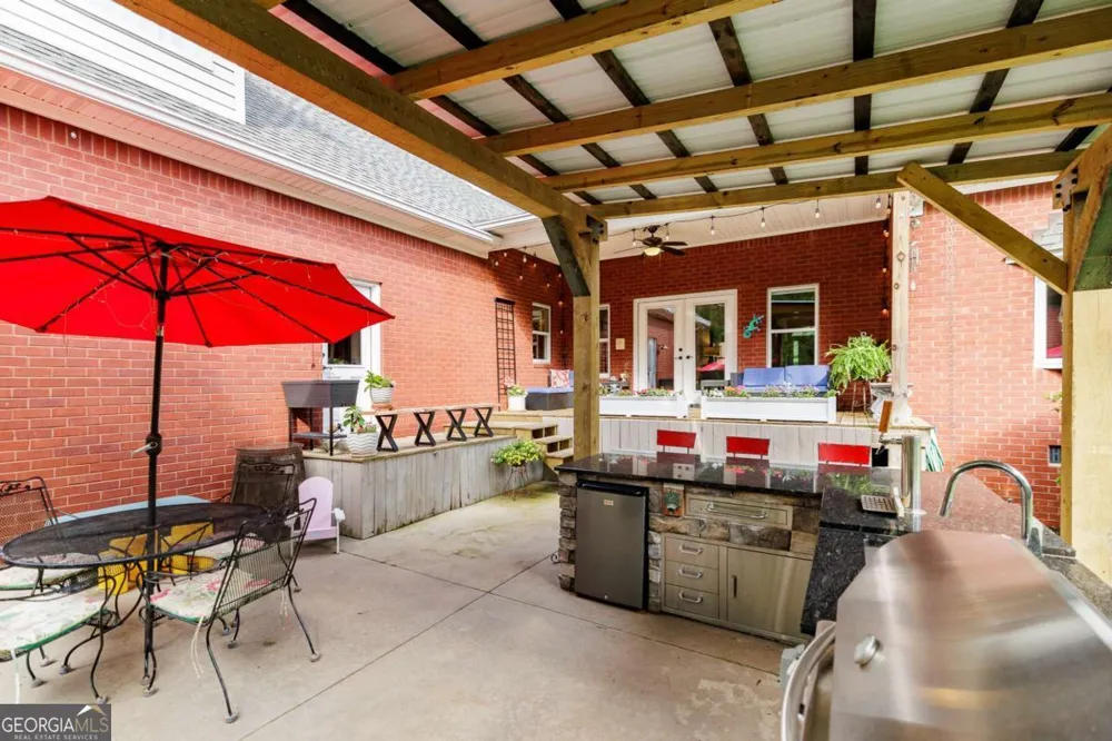 706 Sam Bruce RD Royston, GA 30662