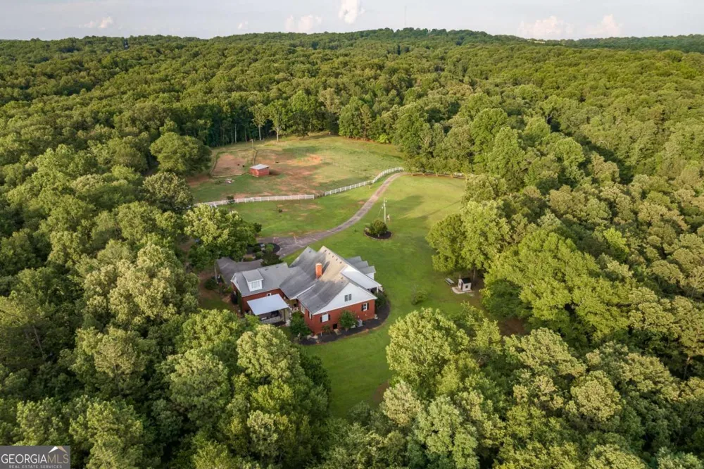 706 Sam Bruce RD Royston, GA 30662