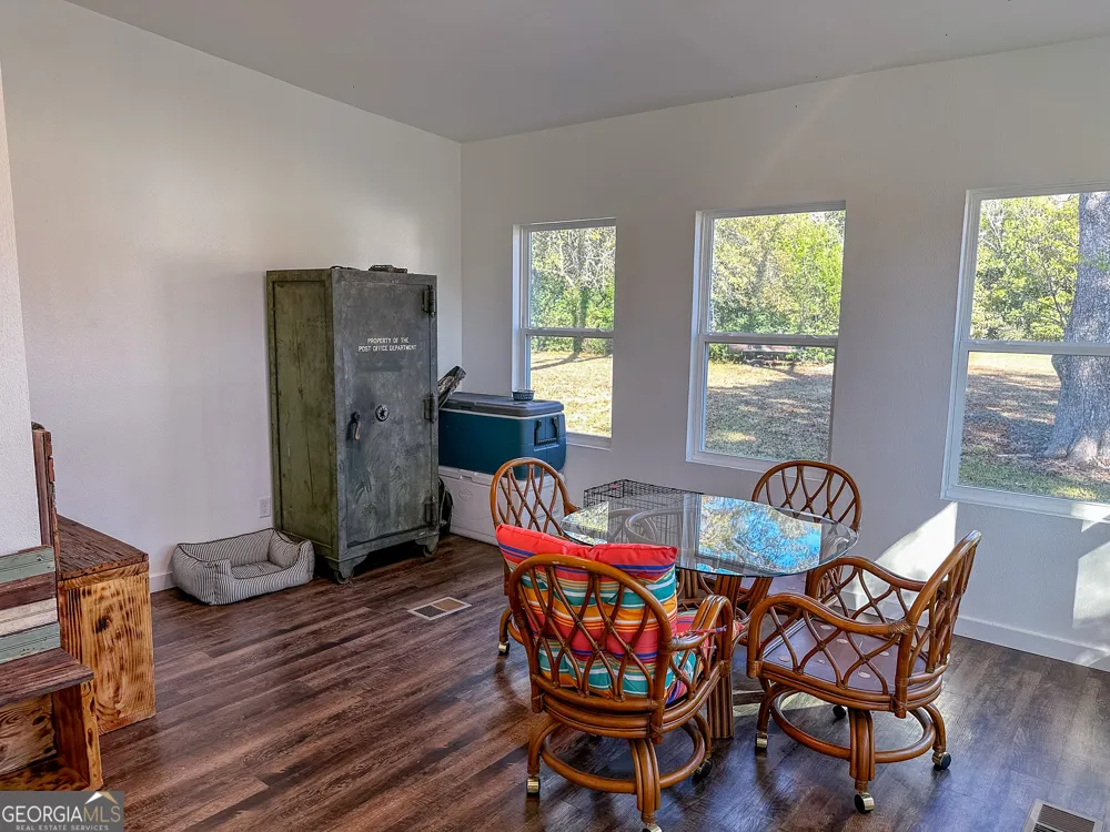720 Wise RD Plains, GA 31780