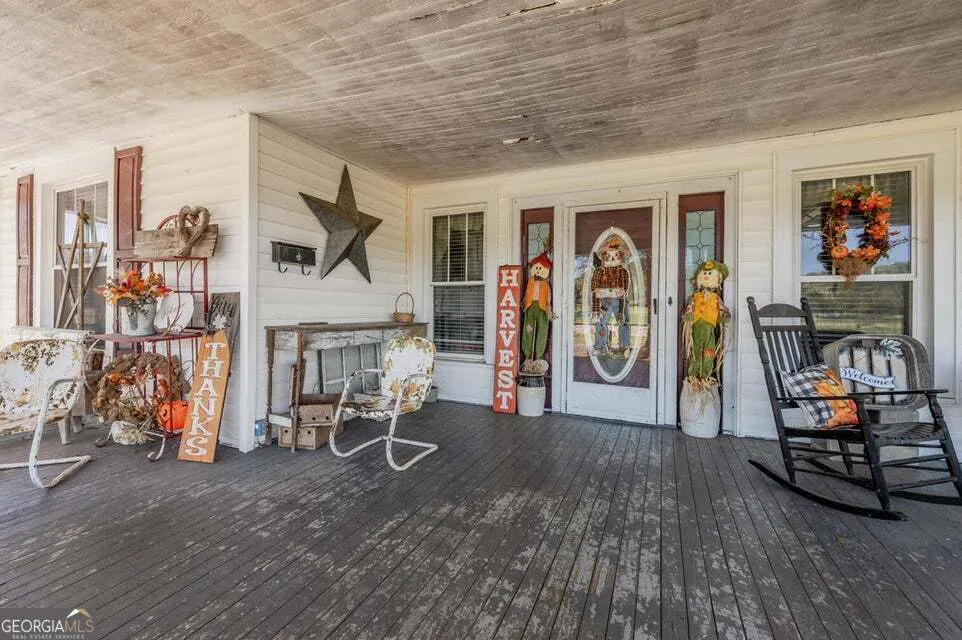 69 Myers AVE Trion, GA 30753