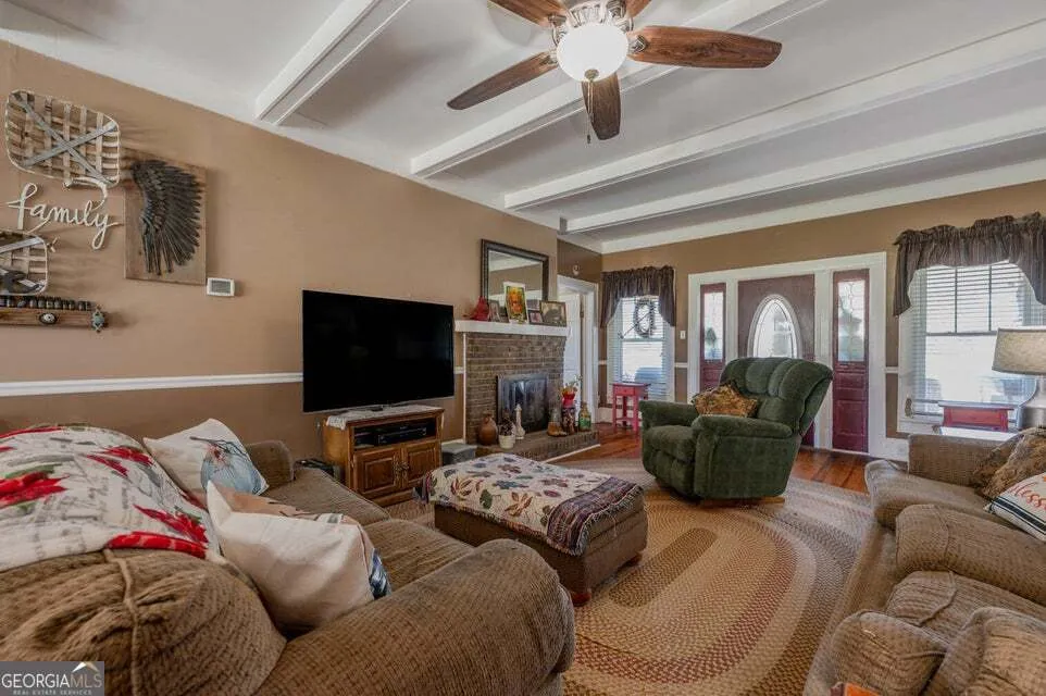 69 Myers AVE Trion, GA 30753