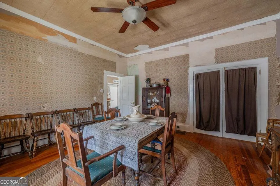 69 Myers AVE Trion, GA 30753