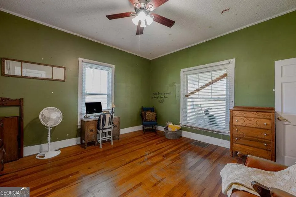 69 Myers AVE Trion, GA 30753