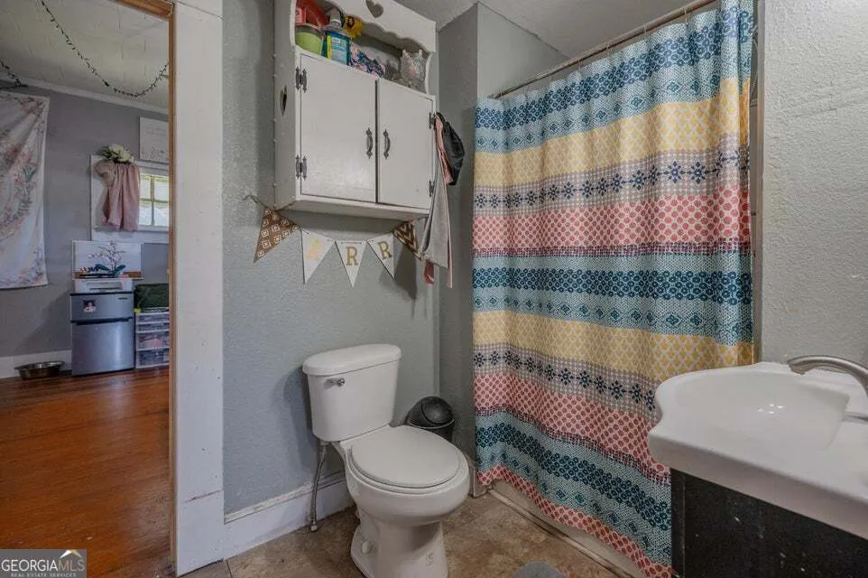 69 Myers AVE Trion, GA 30753