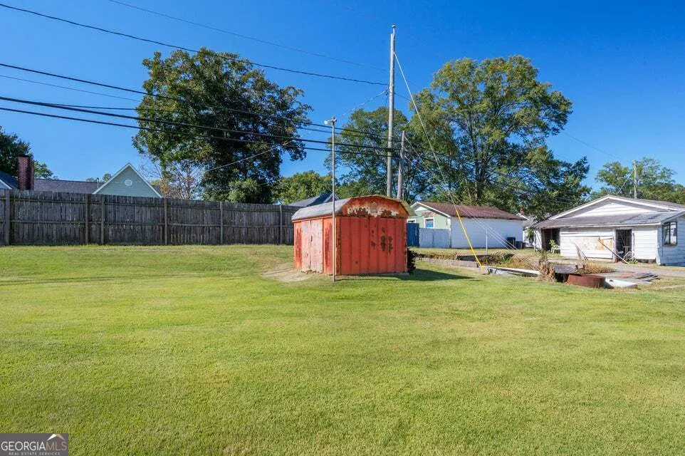 69 Myers AVE Trion, GA 30753