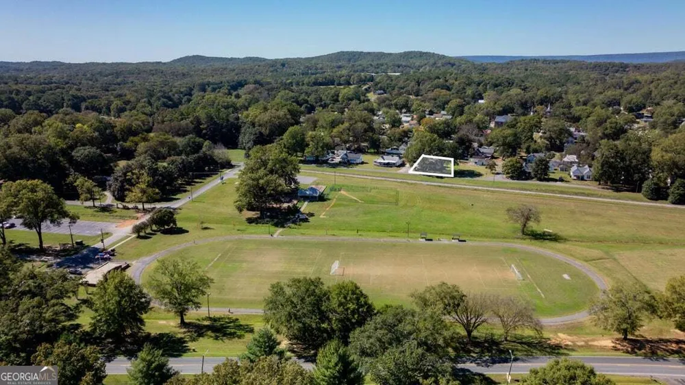 69 Myers AVE Trion, GA 30753
