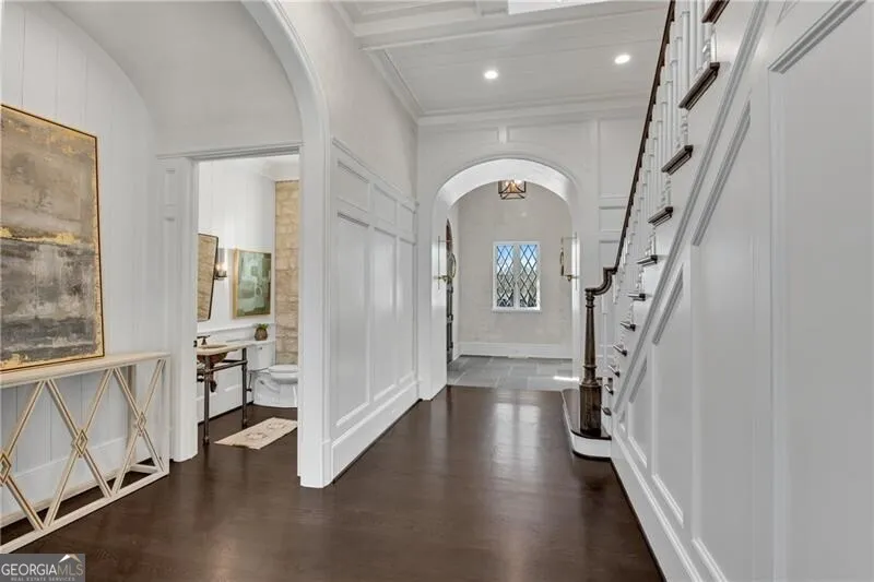560 Lost River BND Milton, GA 30004