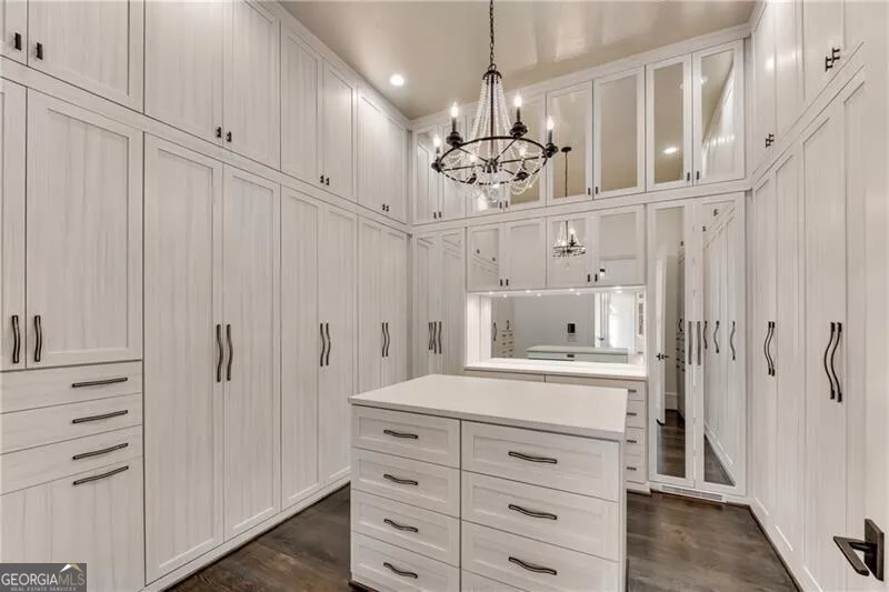 560 Lost River BND Milton, GA 30004