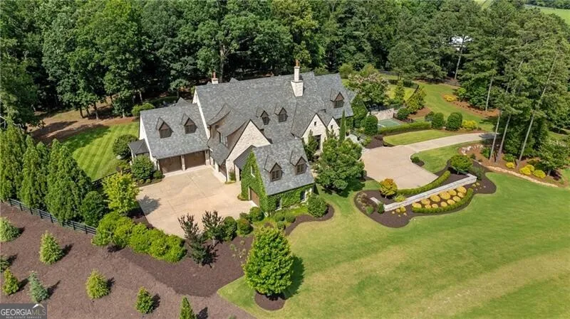 560 Lost River BND Milton, GA 30004