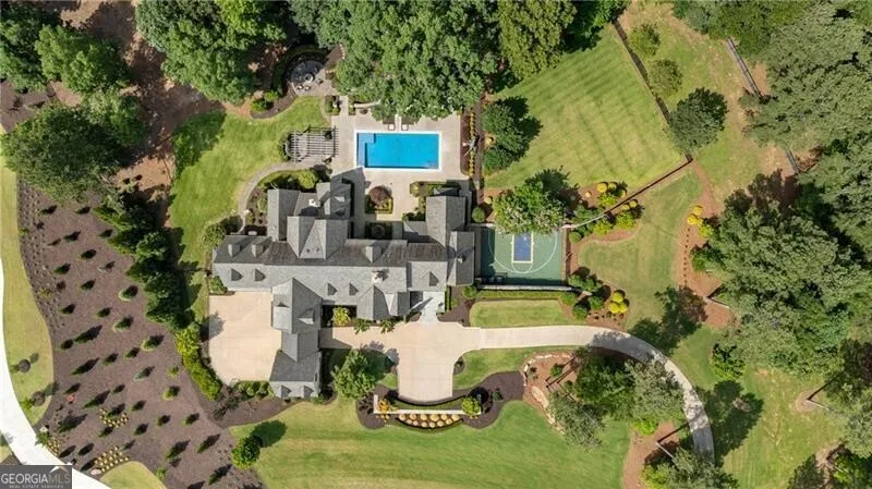 560 Lost River BND Milton, GA 30004
