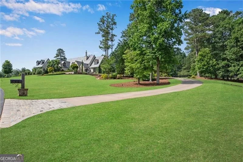 560 Lost River BND Milton, GA 30004