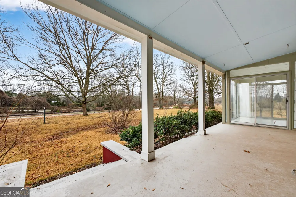 402 Tom Bell RD Milner, GA 30257