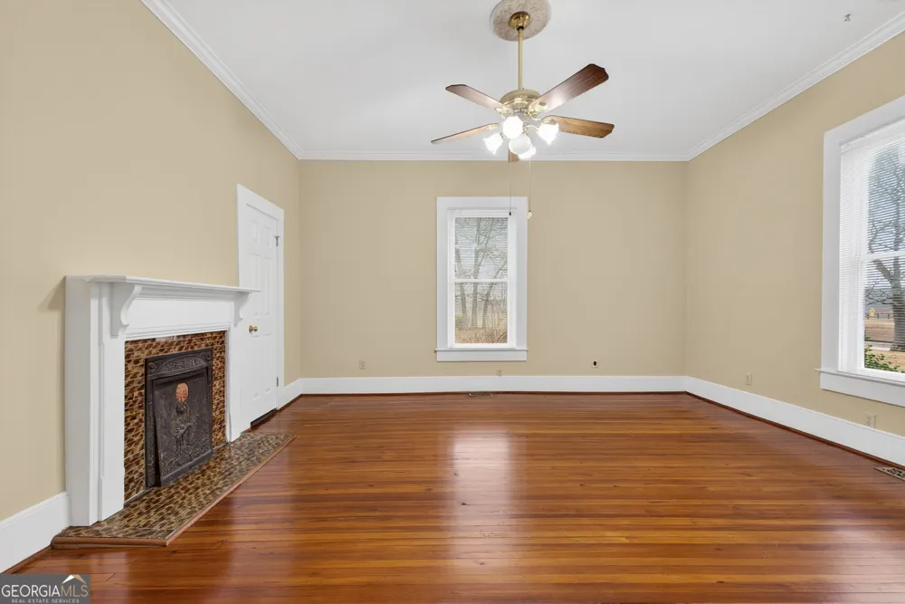 402 Tom Bell RD Milner, GA 30257