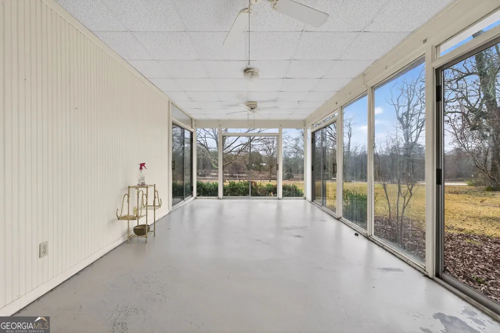 402 Tom Bell RD Milner, GA 30257