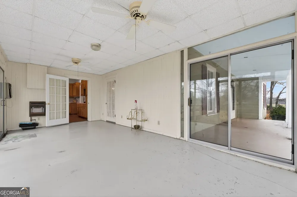 402 Tom Bell RD Milner, GA 30257
