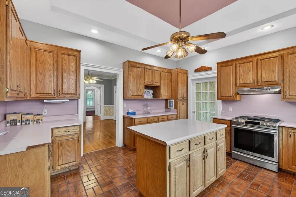 402 Tom Bell RD Milner, GA 30257