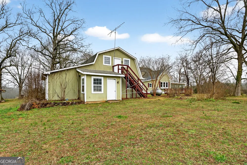 402 Tom Bell RD Milner, GA 30257