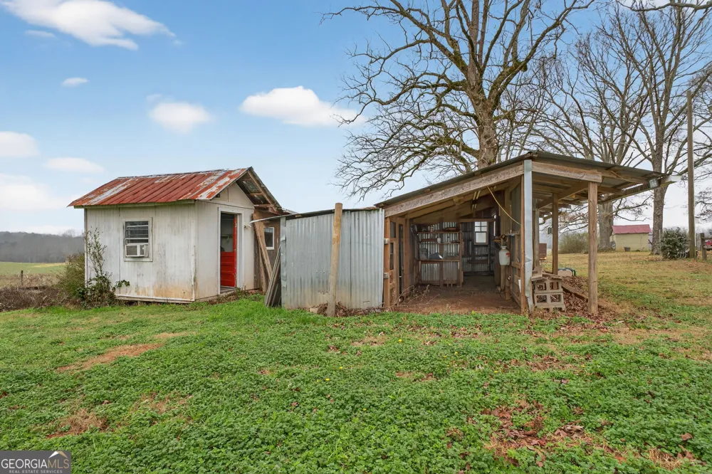 402 Tom Bell RD Milner, GA 30257
