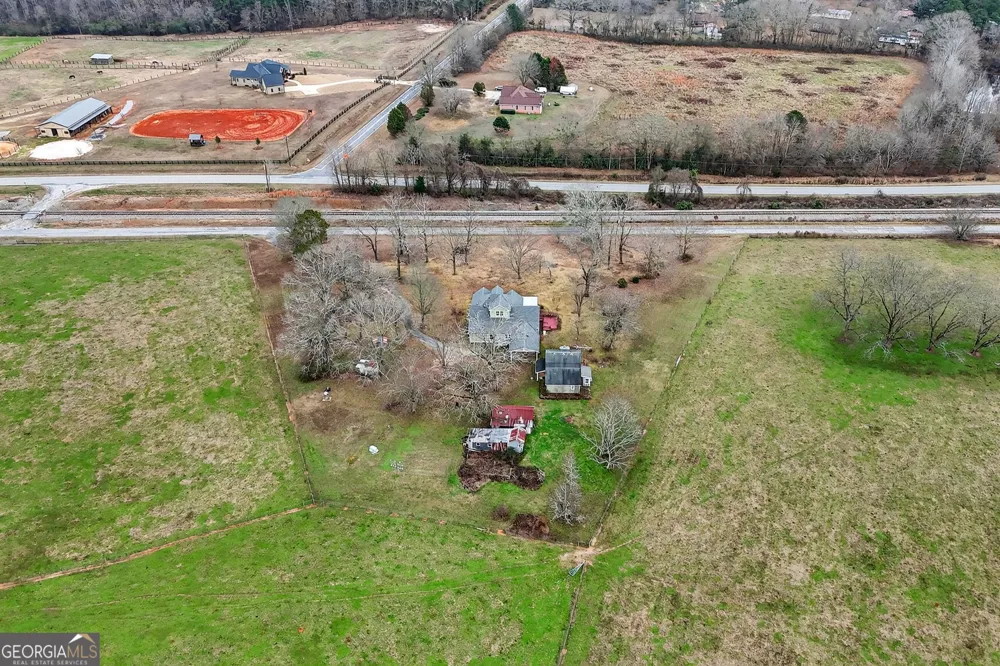 402 Tom Bell RD Milner, GA 30257