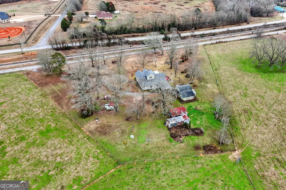 402 Tom Bell RD Milner, GA 30257