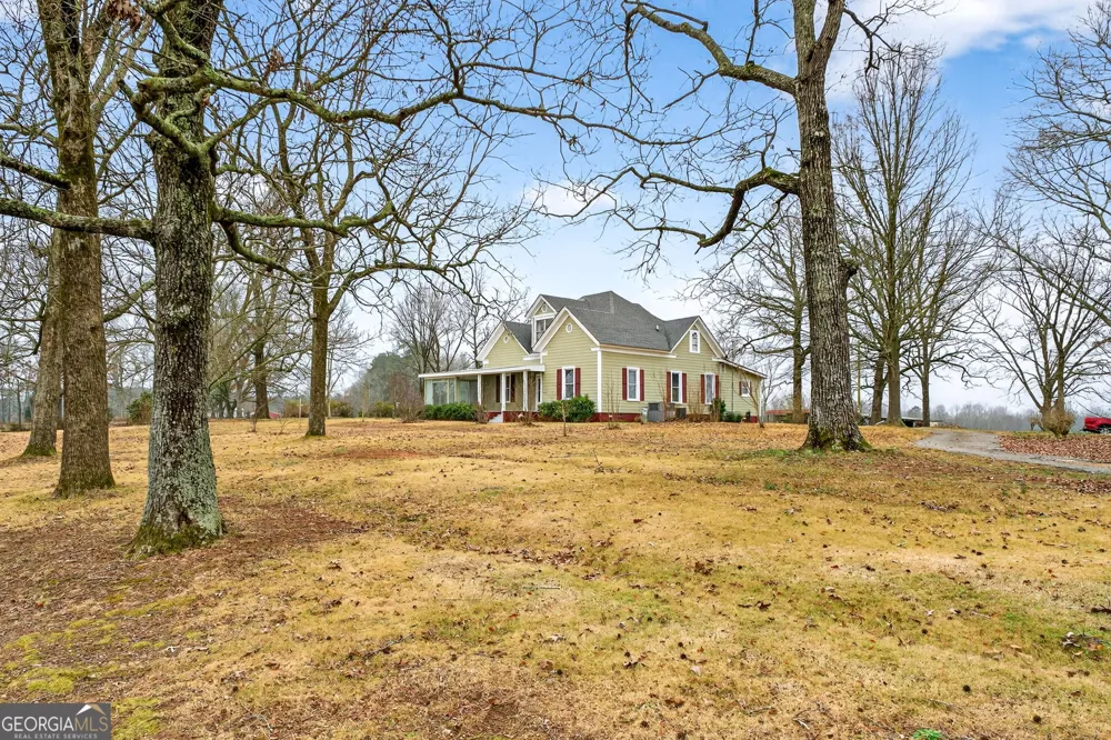 402 Tom Bell RD Milner, GA 30257