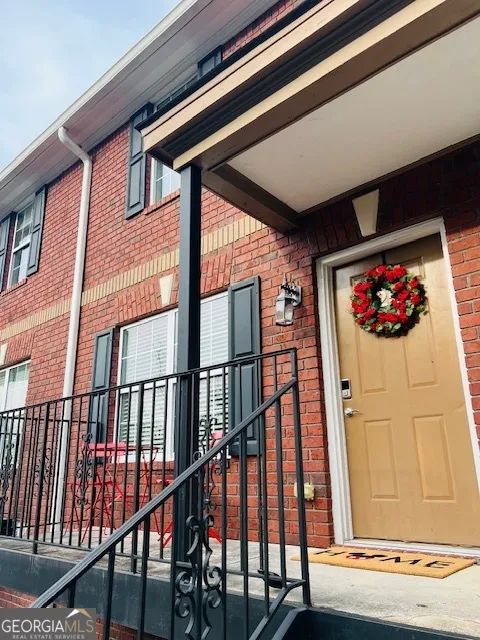 105 Whitehead Road #25