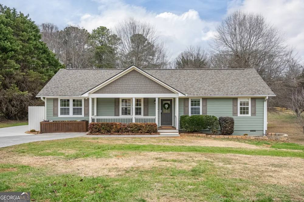 26 Jennifer LN Rydal, GA 30171