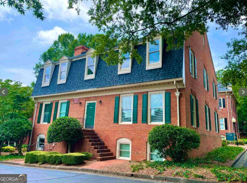 131 Village Parkway NE #4