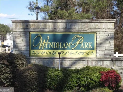 2540 Wyndham Park DR