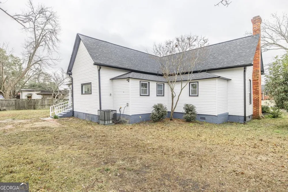 106 N Line ST Dexter, GA 31019