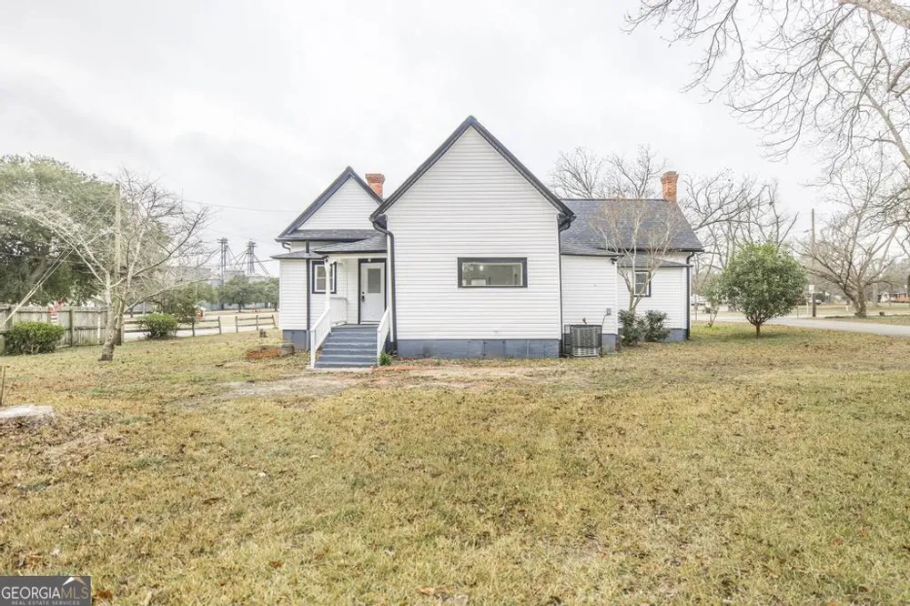 106 N Line ST Dexter, GA 31019
