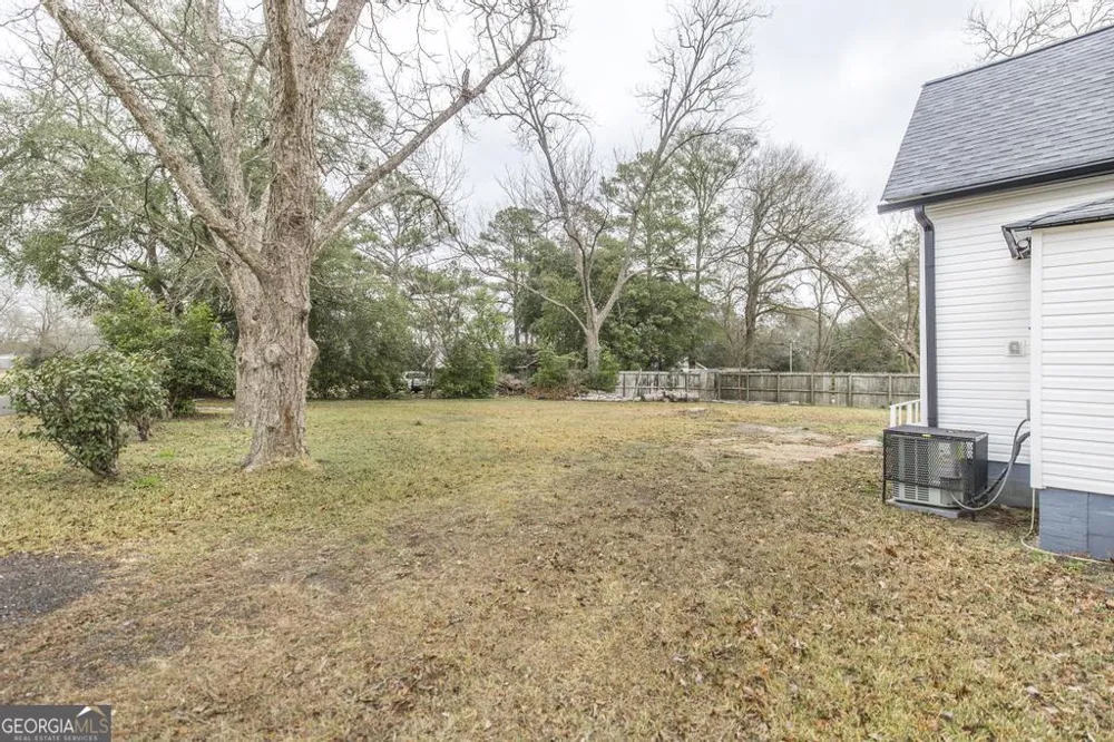 106 N Line ST Dexter, GA 31019