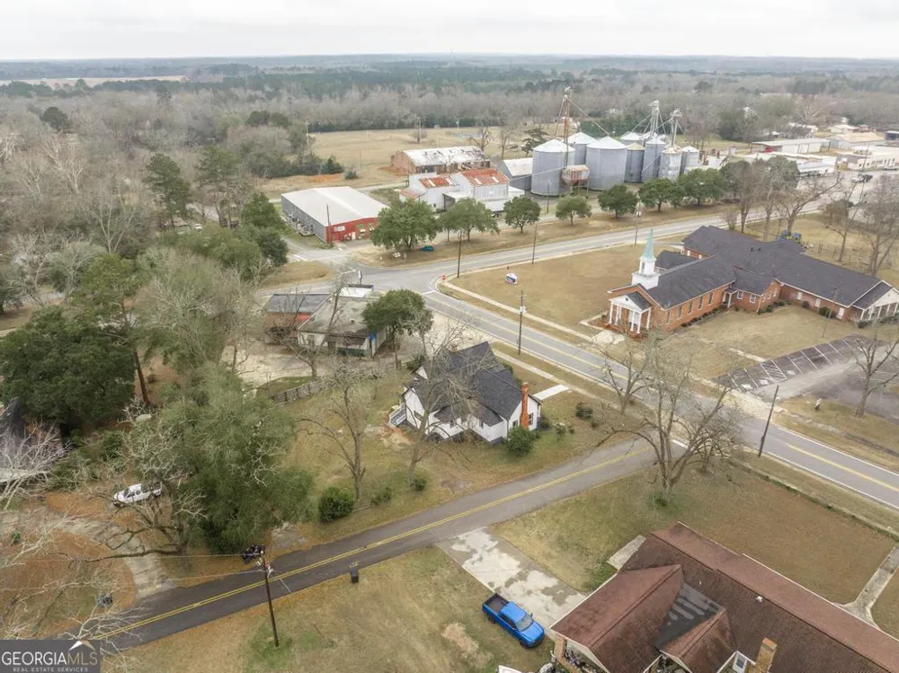 106 N Line ST Dexter, GA 31019