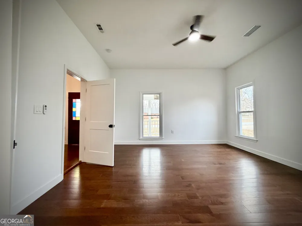 106 N Line ST Dexter, GA 31019