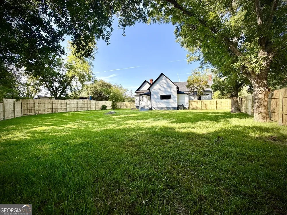 106 N Line ST Dexter, GA 31019