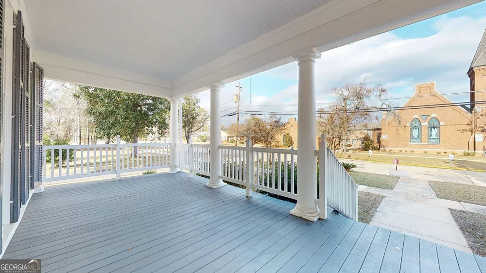 302 W 7th ST Louisville, GA 30434
